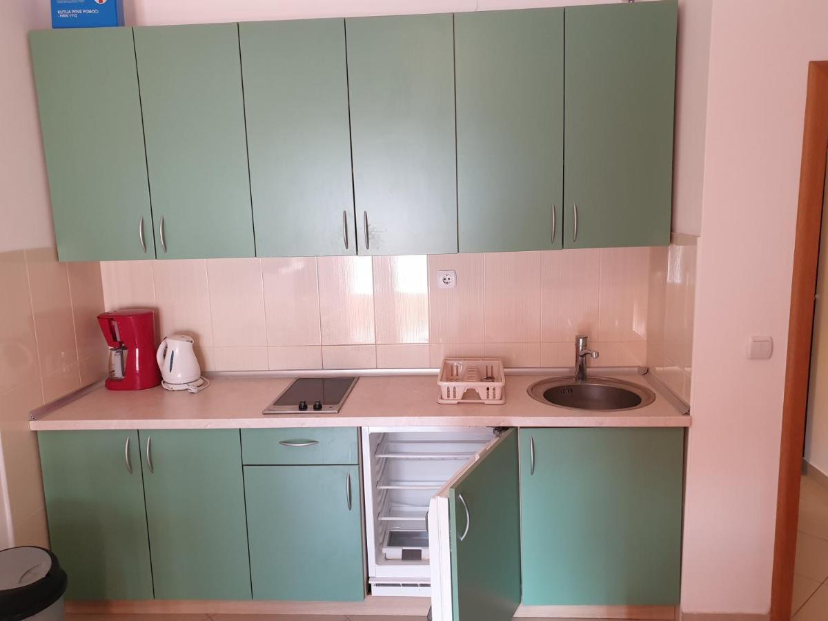 Apartments Knezovic Gradac  Kültér fotó