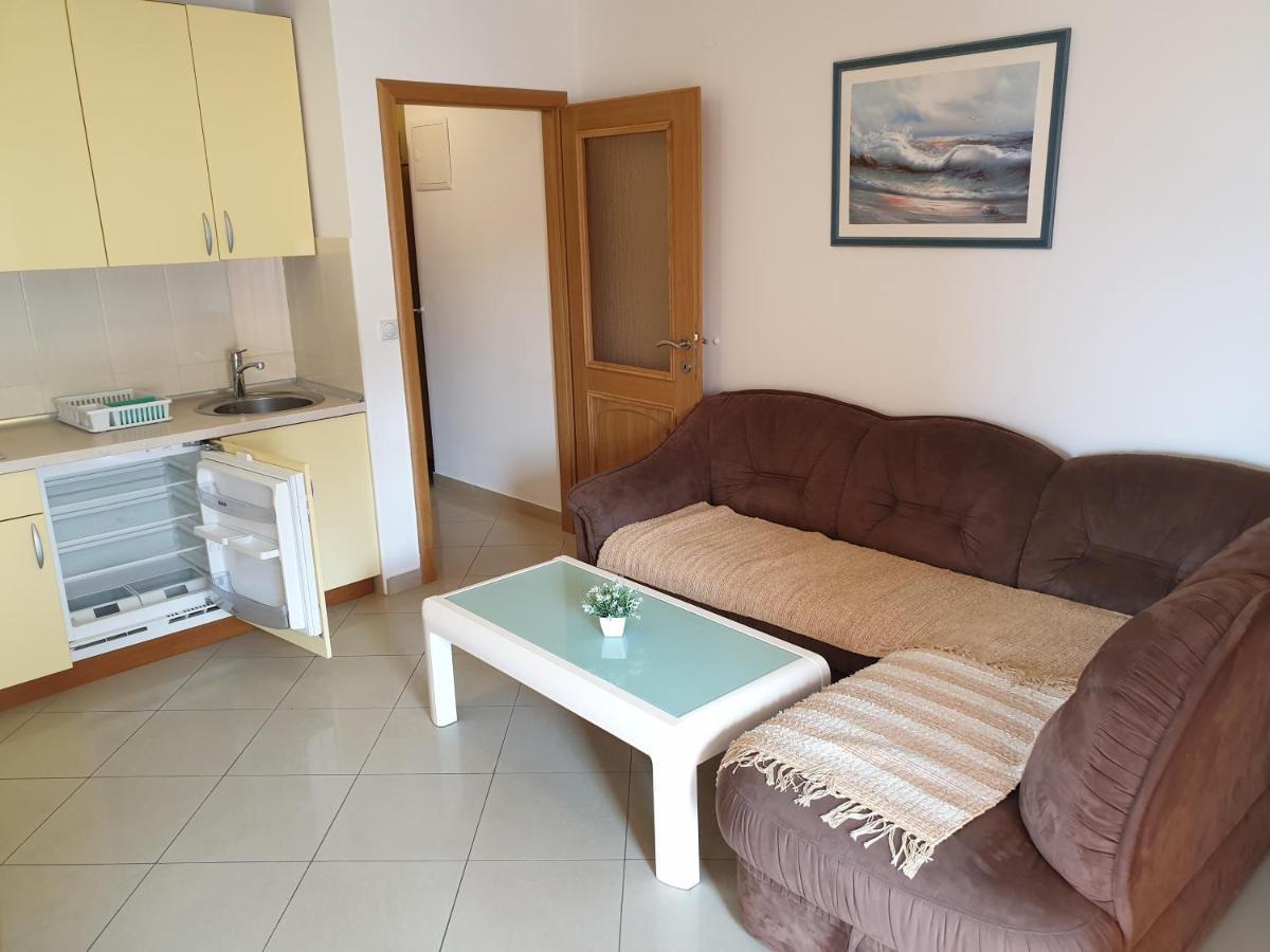 Apartments Knezovic Gradac  Kültér fotó