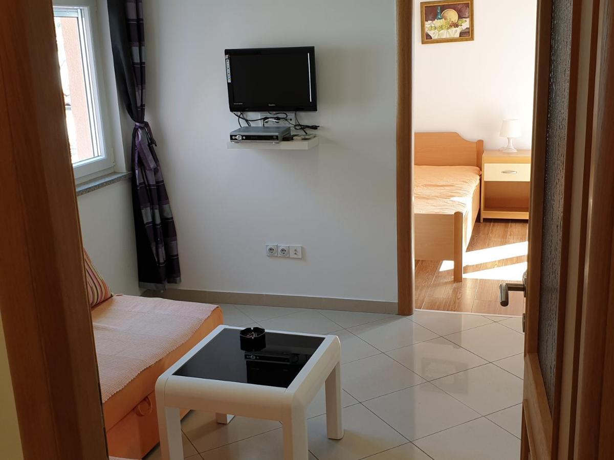 Apartments Knezovic Gradac  Kültér fotó
