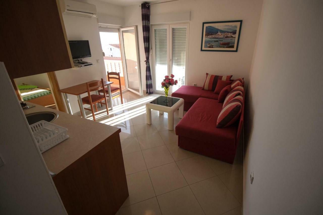 Apartments Knezovic Gradac  Kültér fotó