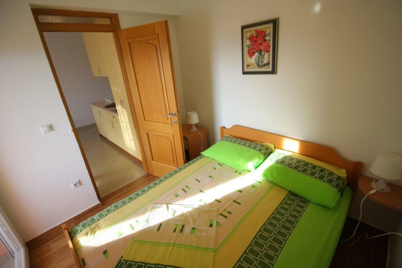 Apartments Knezovic Gradac  Kültér fotó